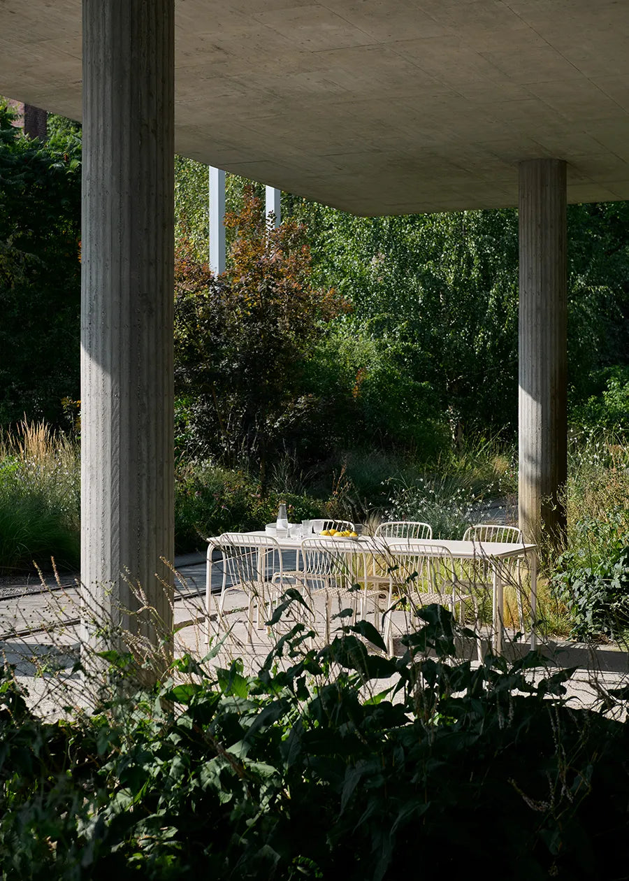 Thorvald SC99 Havebord, 220x95 fra &Tradition