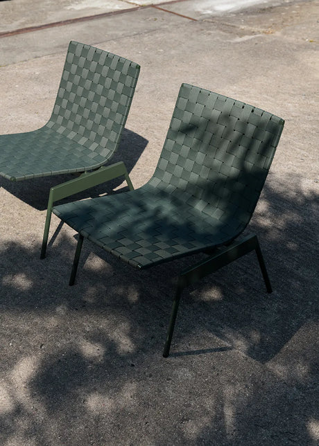 Ville AV44 Loungestol fra &Tradition - Bronze Green - Jacobsen Plus