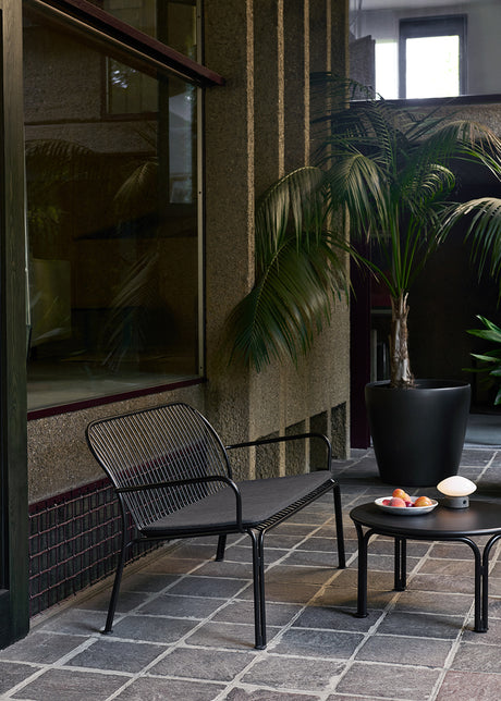 Thorvald SC108 udendørs sofabord fra &Tradition - Warm Black - Jacobsen Plus