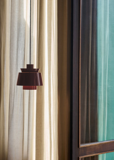 Utzon pendel fra &Tradition - Grey Beige - Jacobsen Plus