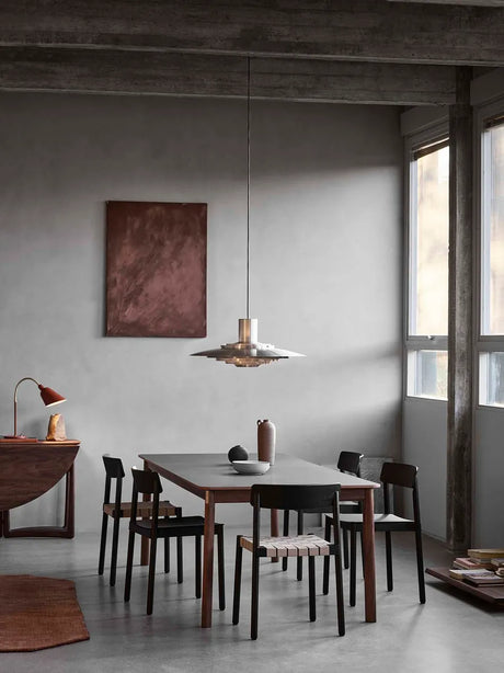 Betty TK2 Spisestol fra &Tradition - Black - Jacobsen Plus