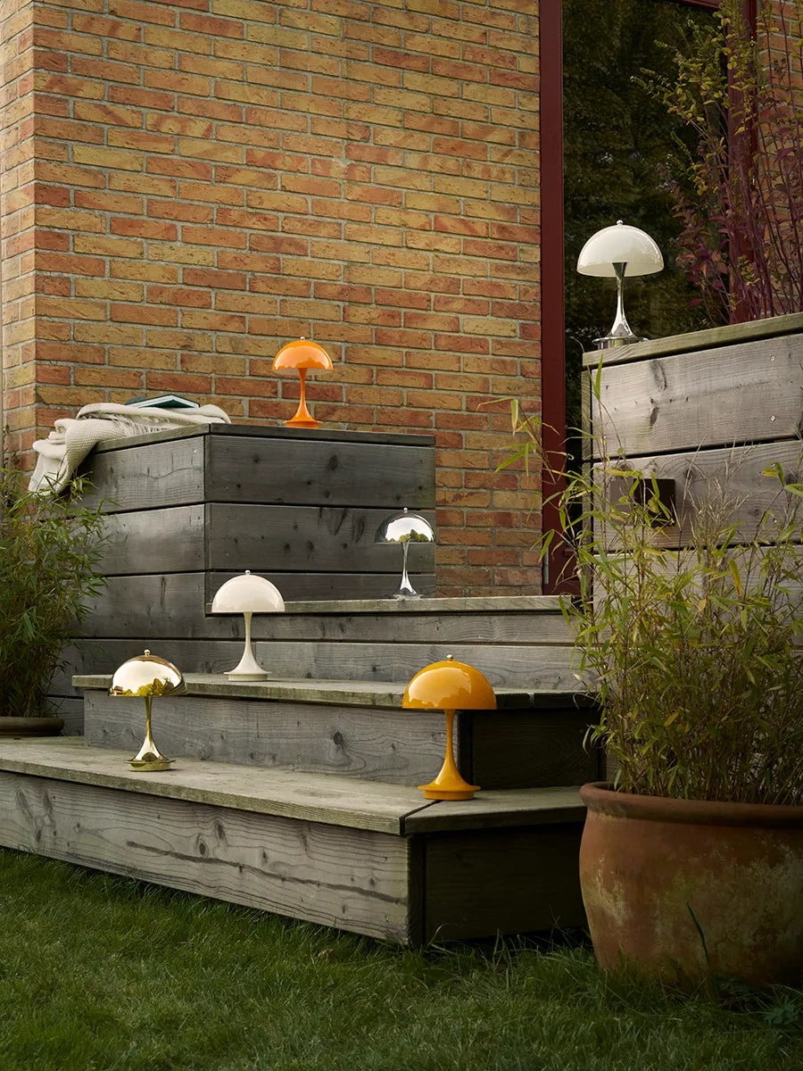 Panthella 160 Portable V3, brass af Verner Panton