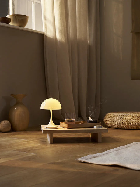 Panthella 160 Portable V3, opal beige af Verner Panton - 2 - Jacobsen Plus