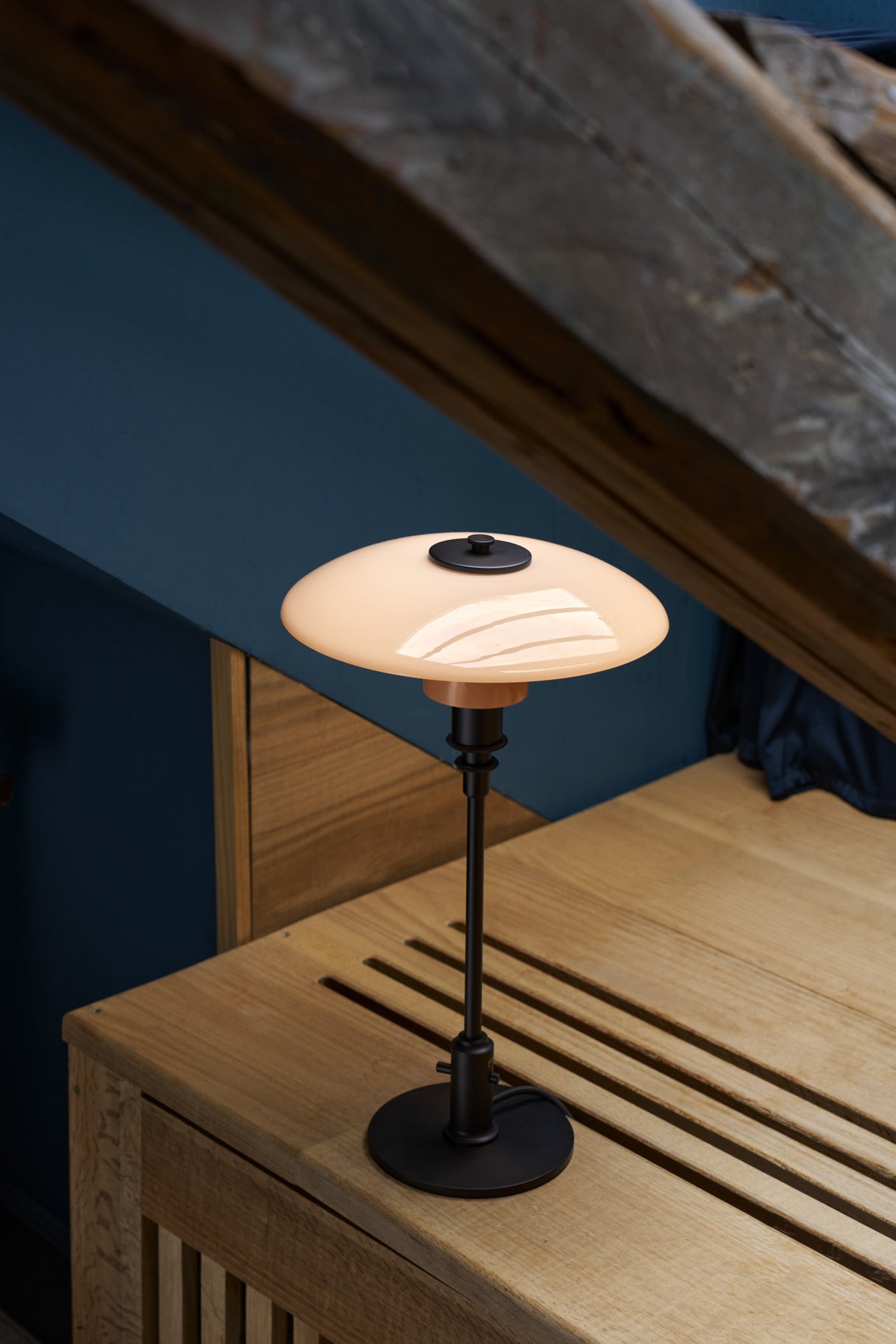 Limited Edition 2025 PH 3/2 Bordlampe fra Louis Poulsen - 4 - Jacobsen Plus