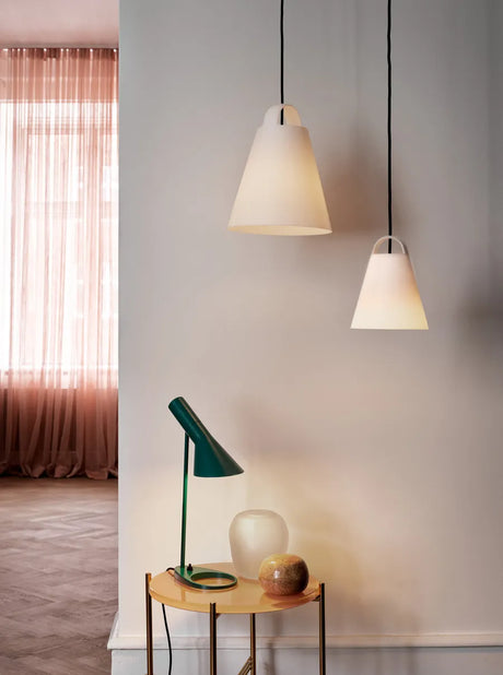 AJ Mini bordlampe fra Louis Poulsen - Sort - Jacobsen Plus