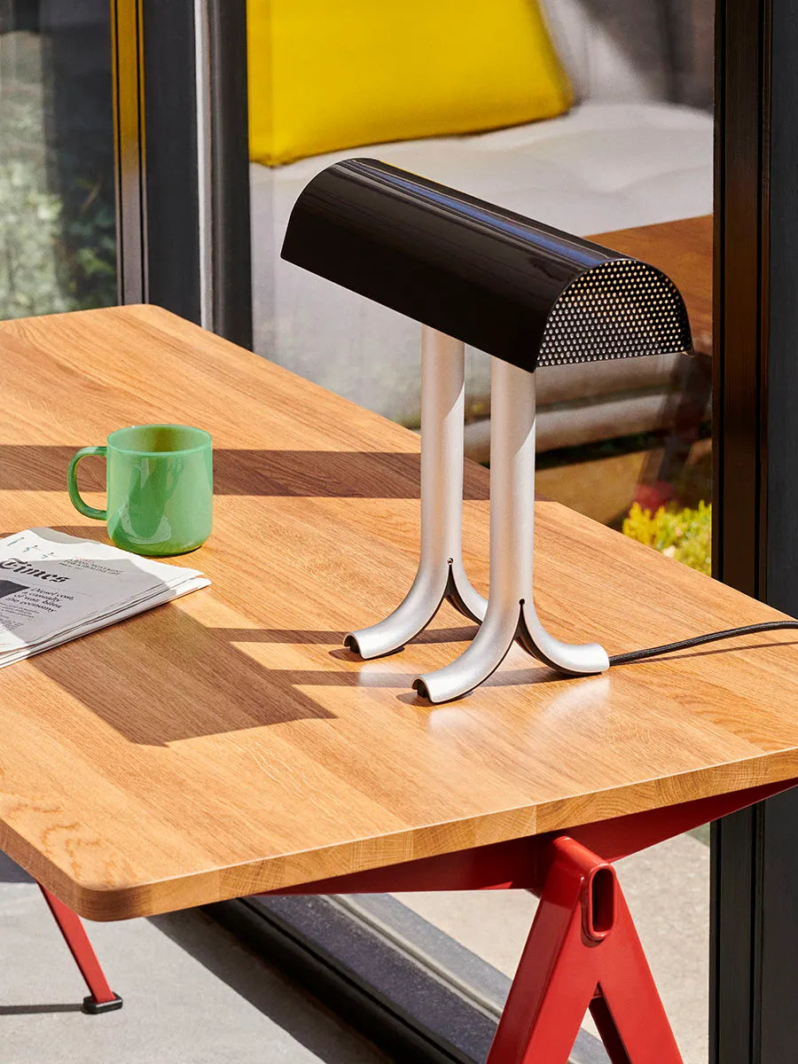 Pyramid 01 Bord fra Hay