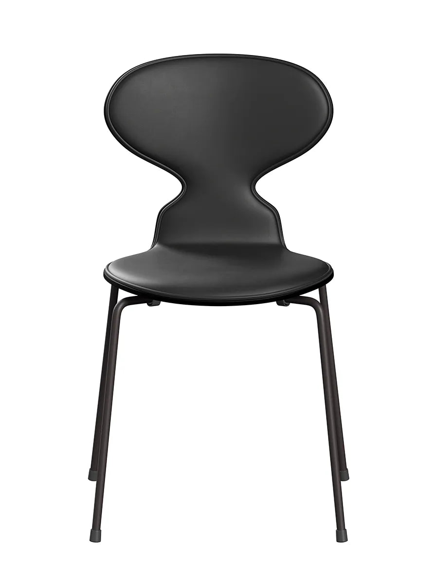 3101 Myren Stol, forsidepolstret af Arne Jacobsen - Sortfarvet ask-sort essential læder / Warm Graphite - Jacobsen Plus
