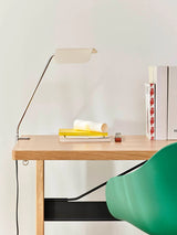 Apex Desk Clip Lamp fra Hay - 3 - Jacobsen Plus