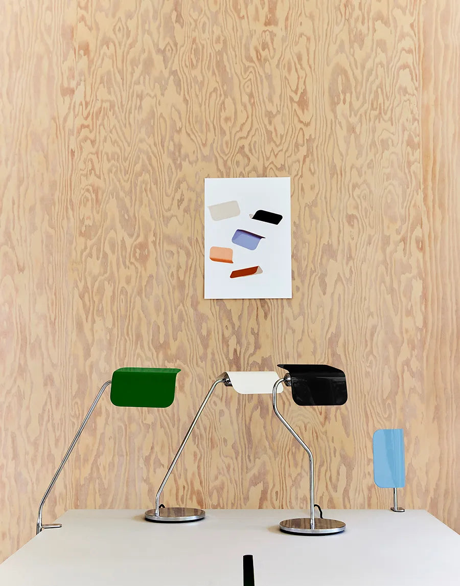 Apex Desk Lamp fra Hay