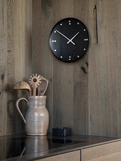 FJ Clock af Finn Juhl - Stor / Teak - Jacobsen Plus