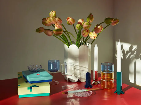 Tint Wine Glass fra Hay - Blue-Clear - Jacobsen Plus