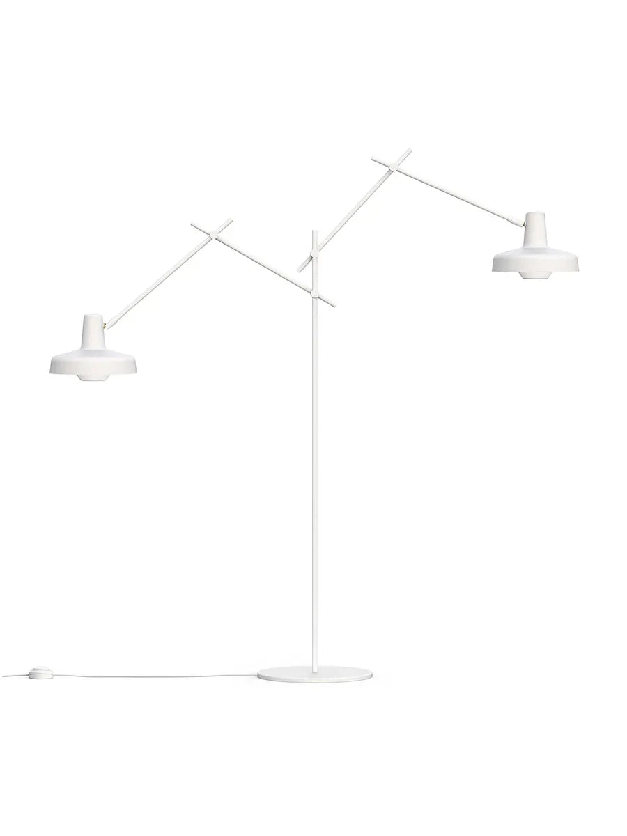 Arigato 2 gulvlampe fra Grupa