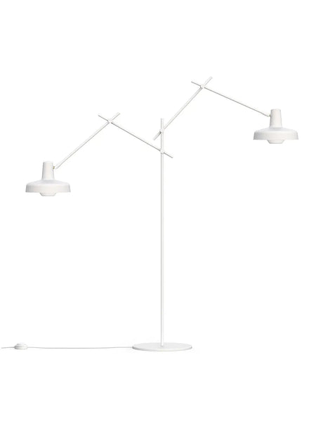 Arigato 2 gulvlampe fra Grupa - Hvid - Jacobsen Plus