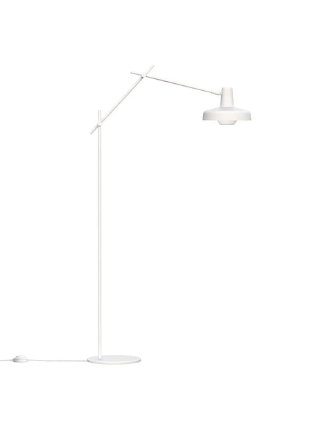 Arigato gulvlampe fra Grupa - Hvid - Jacobsen Plus