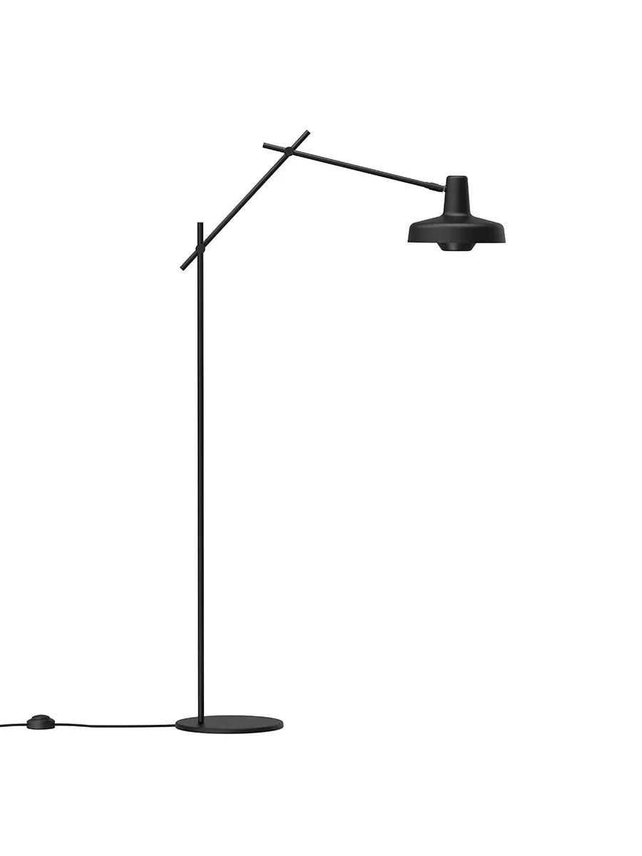 Arigato gulvlampe fra Grupa