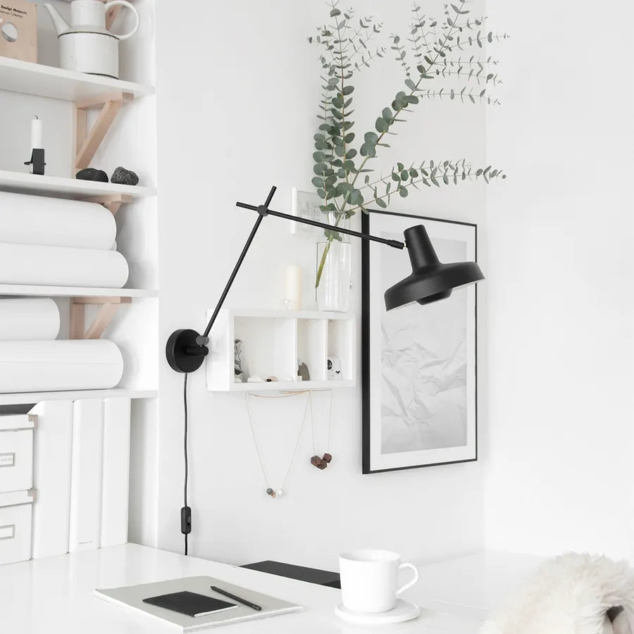 Arigato væglampe fra Grupa