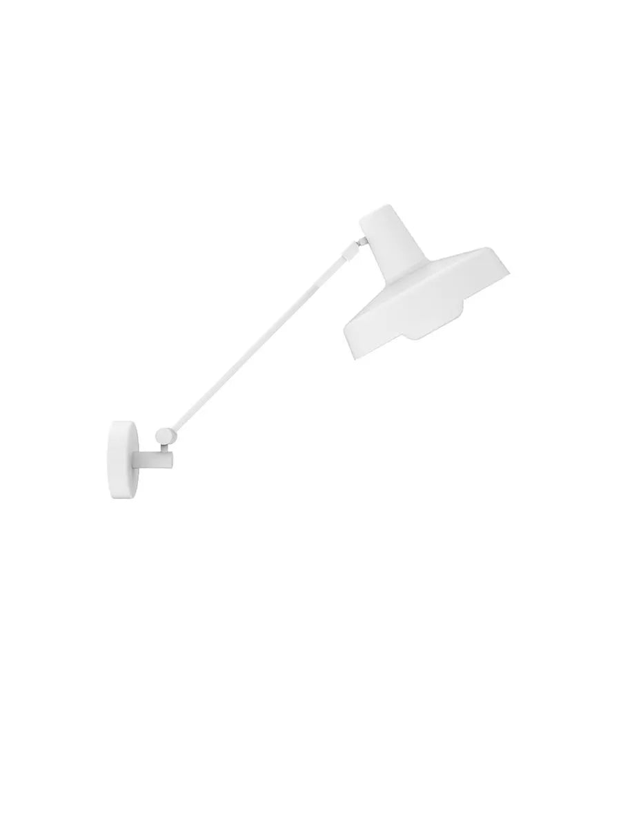 Arigato kort væglampe fra Grupa