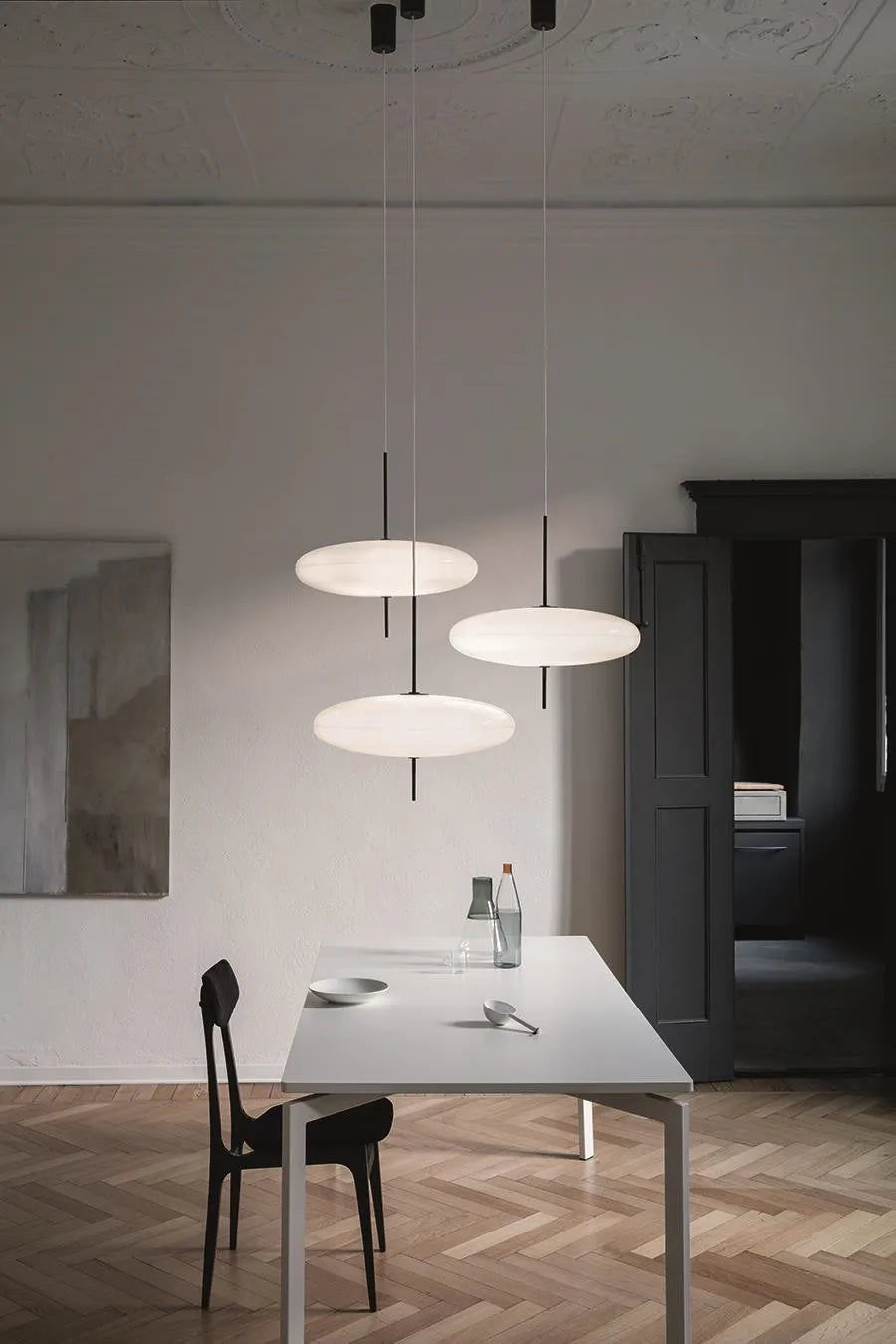 Model 2065 Pendel, hvide skærme med hvid ledning fra Astep