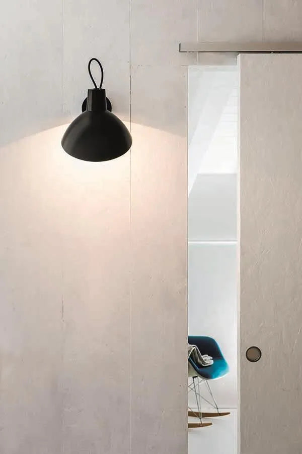 VV Cinquanta væglampe fra Astep