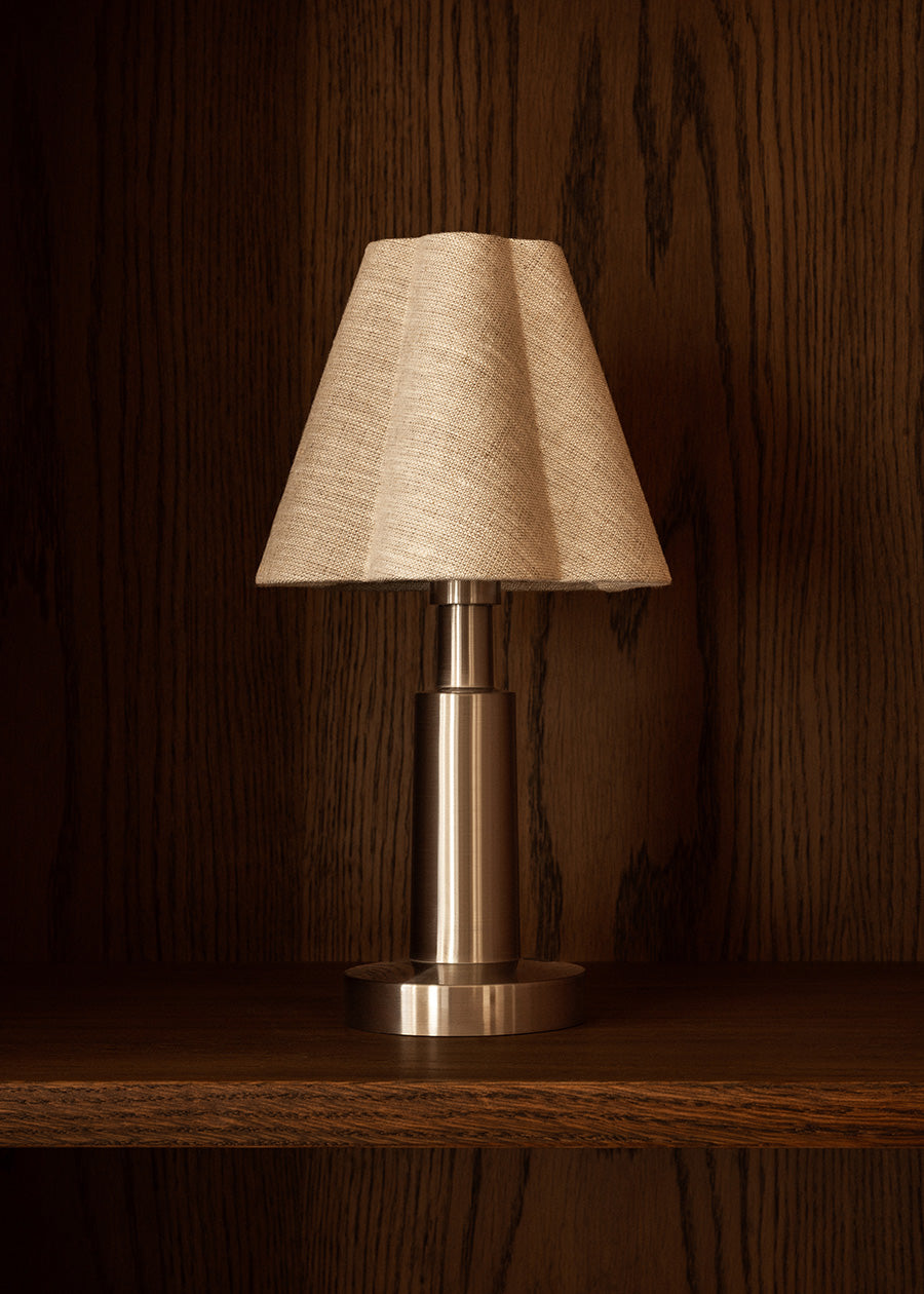 Audo Copenhagen - Admiral portable bordlampe - 6 - Jacobsen Plus