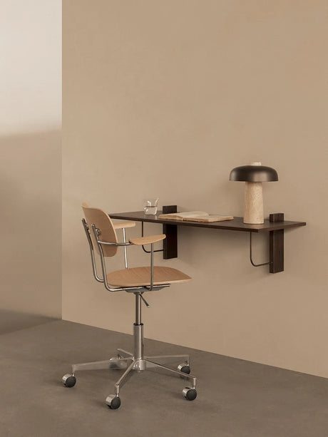 Co Task Chair m. Armlæn, finer fra Audo Copenhagen - Natural oak - Jacobsen Plus