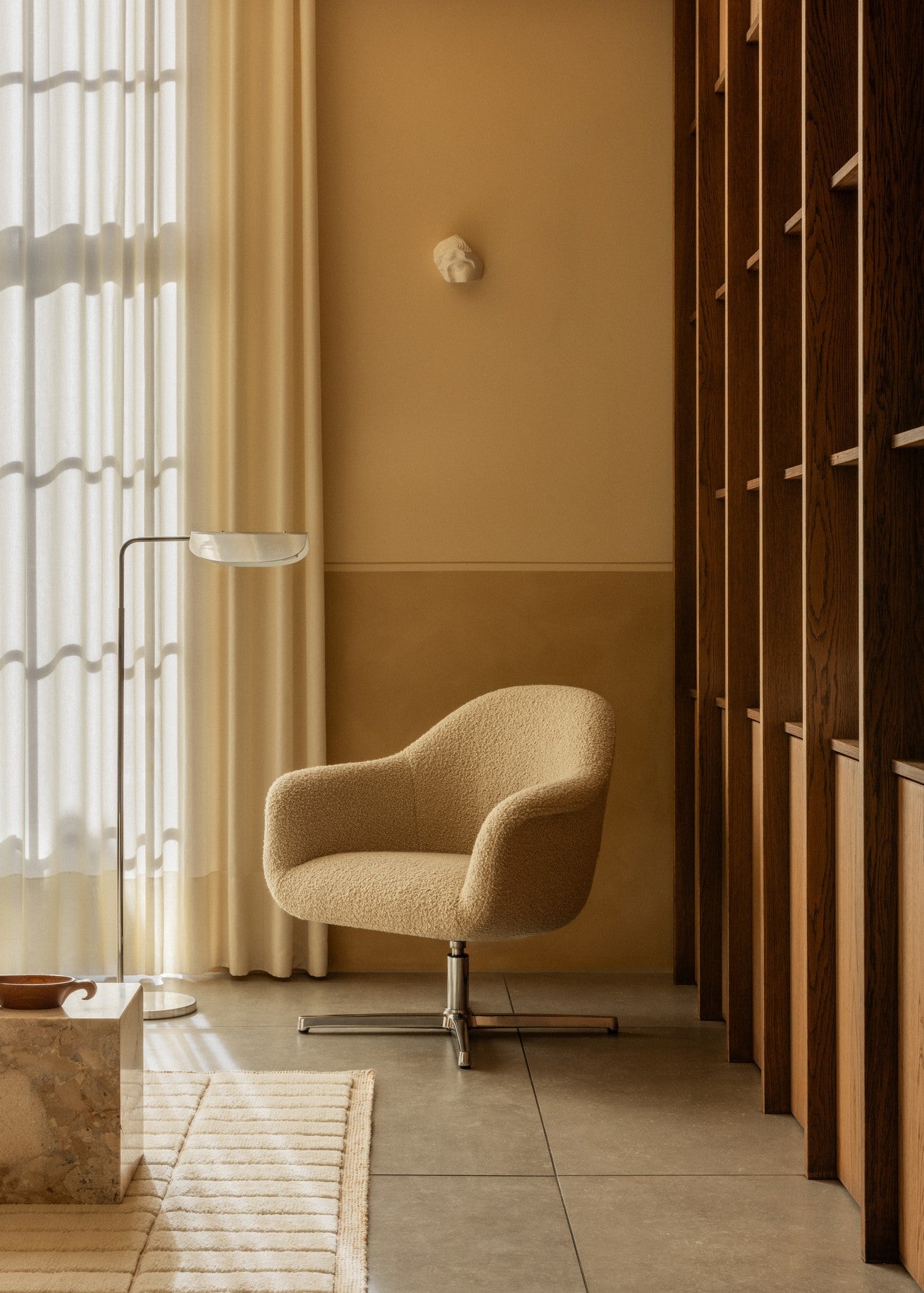 Wing gulvlampe fra Audo Copenhagen