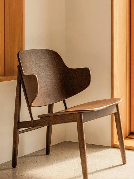 Audo Copenhagen - The Penguin Wooden loungestol - Natur eg - Jacobsen Plus