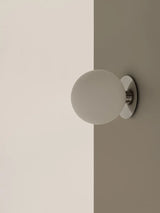 TR Bulb Ceiling/Wall, polished steel fra Audo Copenhagen - 4 - Jacobsen Plus