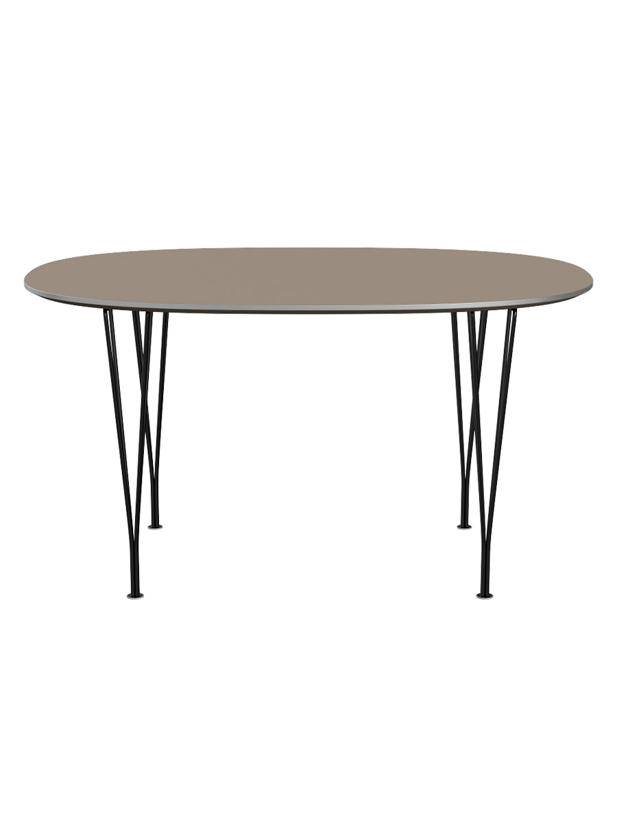 Piet Hein B611 Superellipse spisebord, 135 x 90 cm fra Fritz Hansen - Brown Ottawa m. alukant - Sort stel - Jacobsen Plus