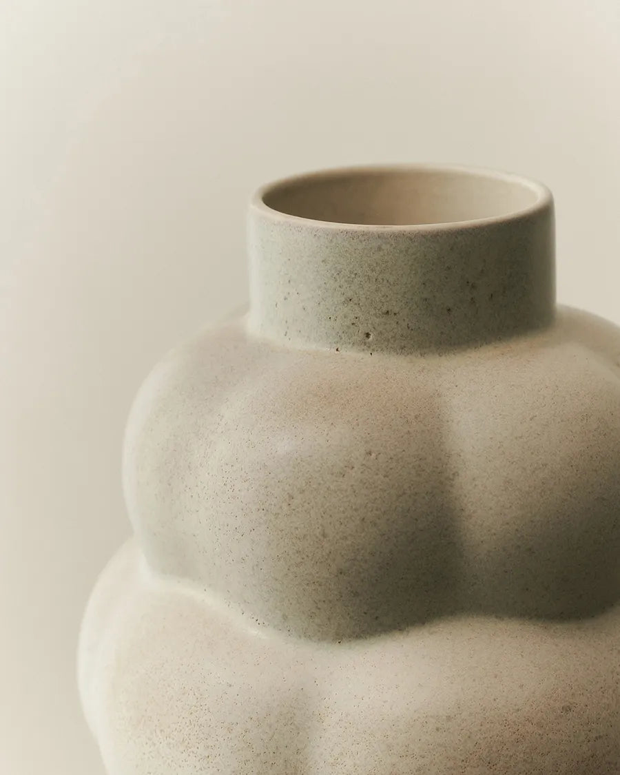 Balloon Vase 04, ceramic, Vintage Glaze fra Louise Roe
