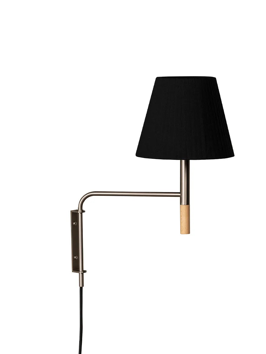 BC1 Væglampe fra Santa and Cole - Black ribbon - Jacobsen Plus