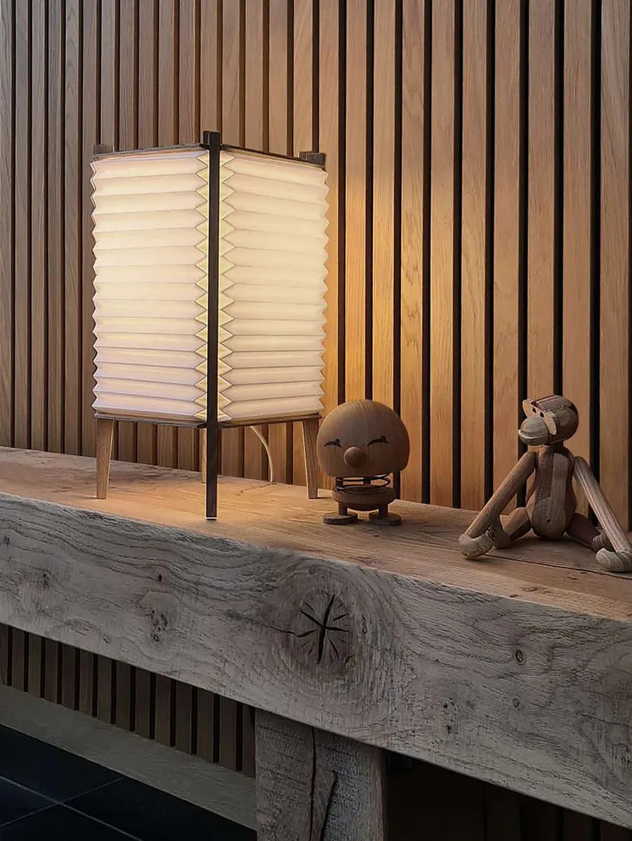 Bee Hive Bordlampe, small fra Le Klint