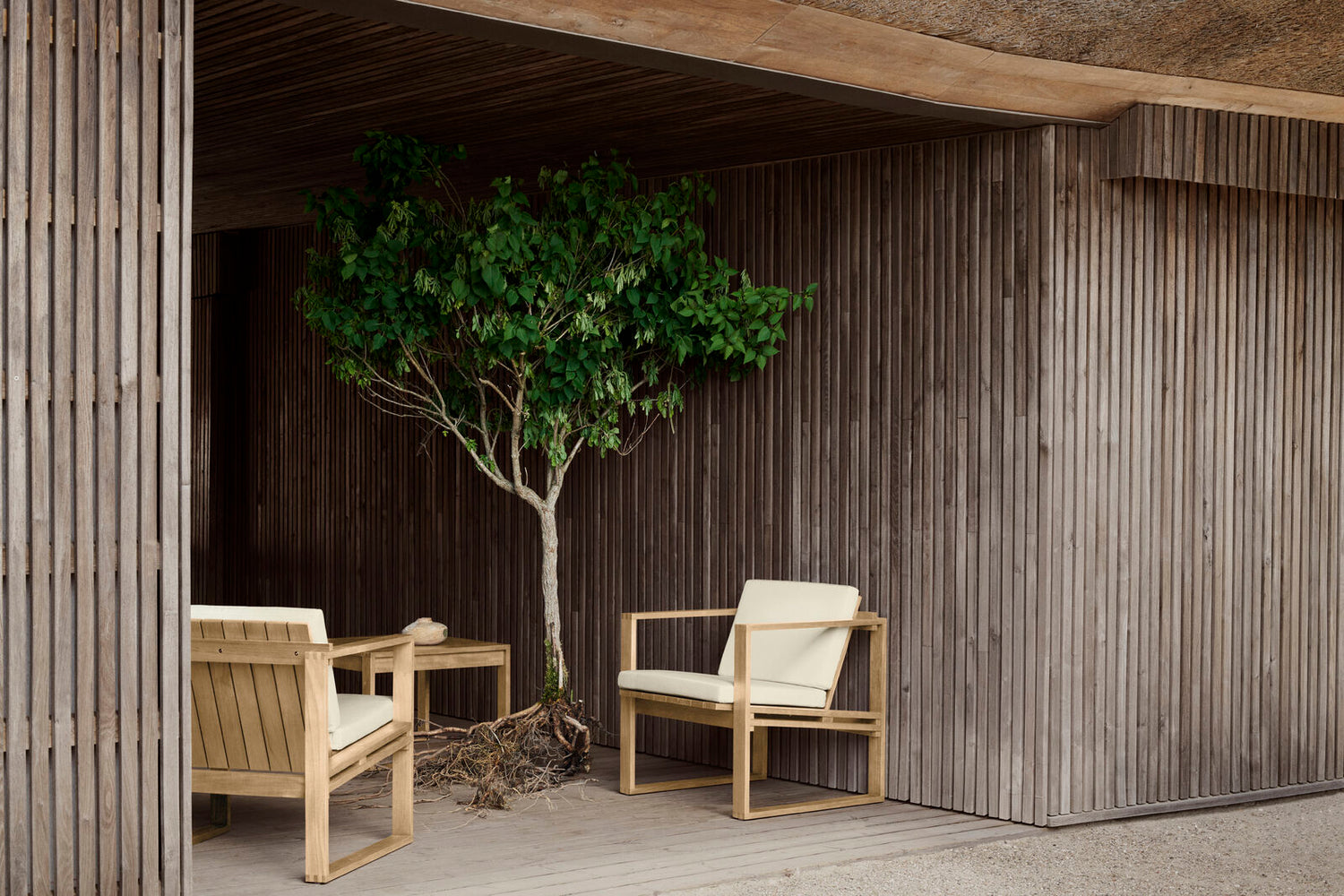BK16 Sidebord fra Carl Hansen & Søn
