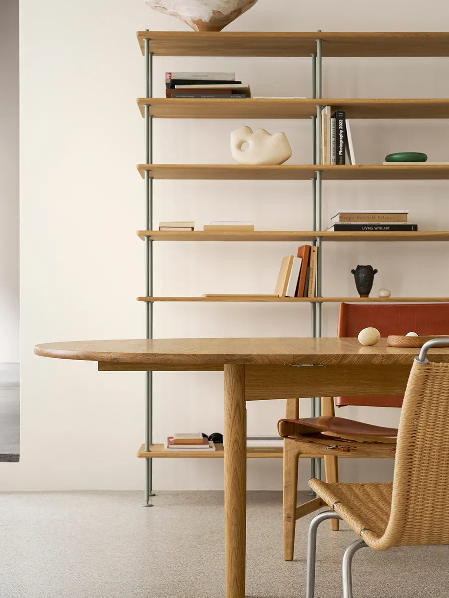 BM0121 Spisebord, olieret eg af Børge Mogensen