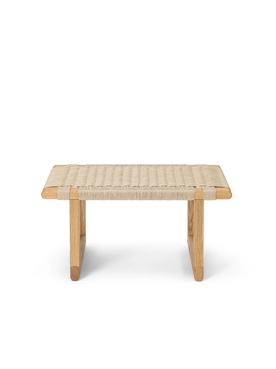 BM0489S Table Bench, papirflet af Børge Mogensen