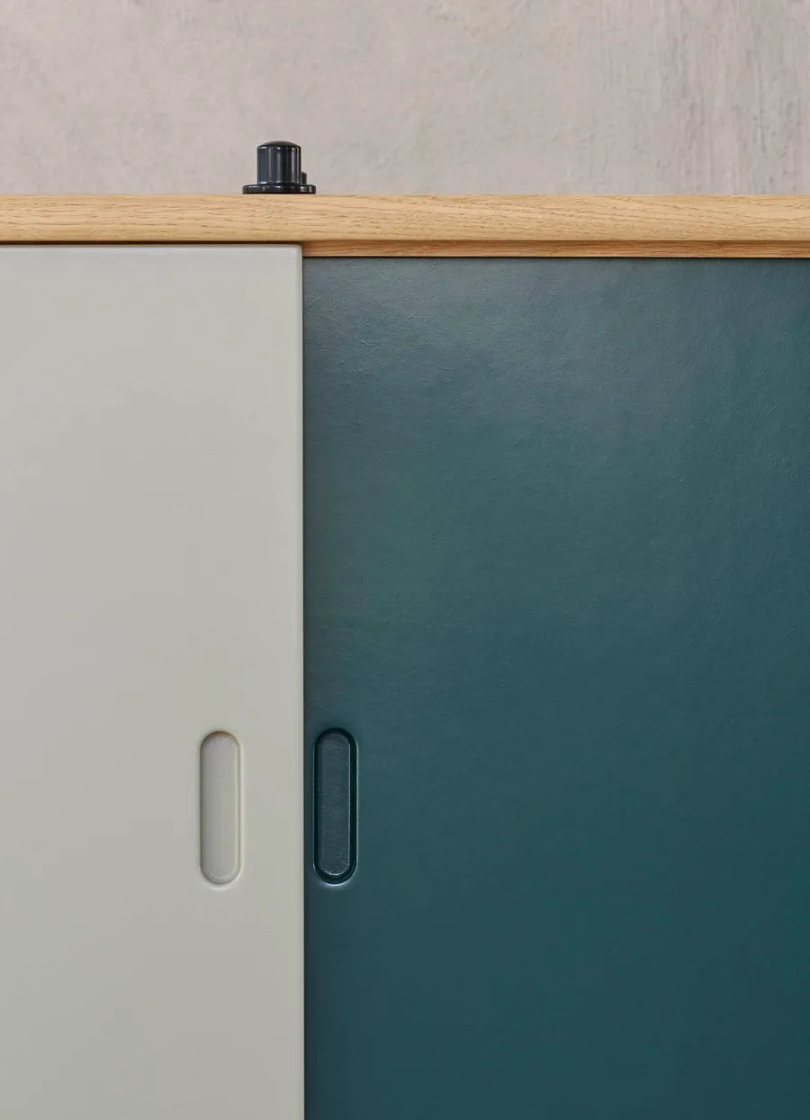 BM0253-5 Skænk af Børge Mogensen