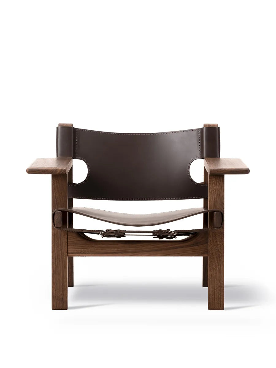 Den Spanske Stol i mørkebrun læder, valnød olie af Børge Mogensen