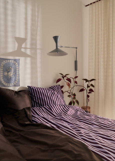 Bongusta - Percale sengetøj, 140x200/60x63 cm, Wine & lavender blue - 3 - Jacobsen Plus