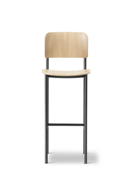 Plan Barstool, eg lak fra Fredericia Furniture - H: 65 (lav) - Jacobsen Plus