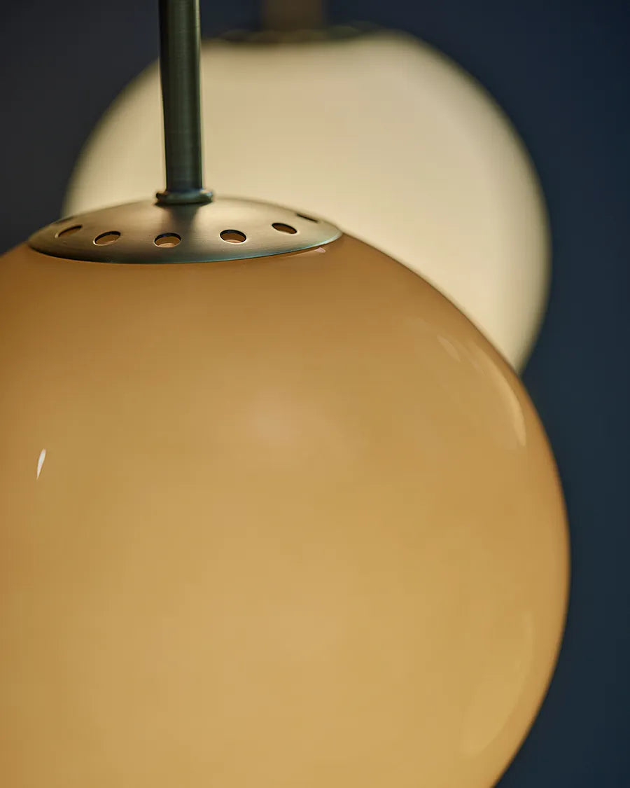 Ball Glass Pendant fra Frandsen