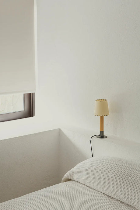 Básica Mínima Bordlampe fra Santa and Cole - 2 - Jacobsen Plus