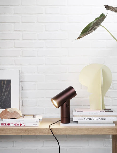 Beam Table Lamp fra Muuto - Black - Jacobsen Plus