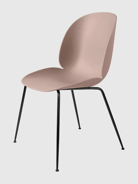 Beetle Chair, upolstret fra GUBI - Black shell / Conic base / Black base - Jacobsen Plus