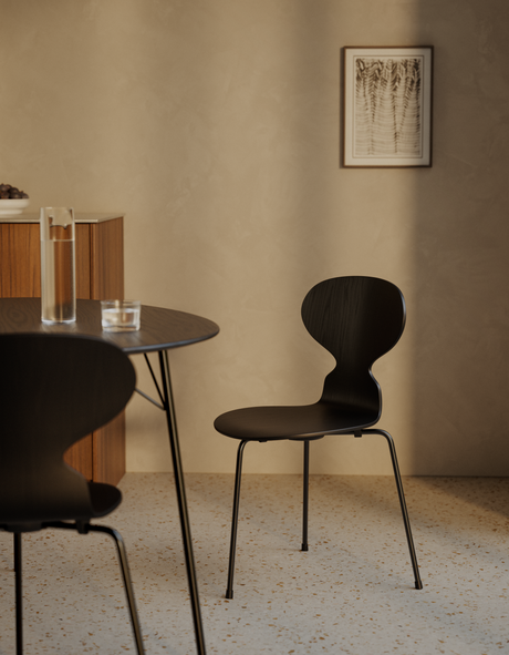 Arne Jacobsen Signatursæt: Special Edition Æggebordet m. 3 Myren Stole - Sort - 3 - Jacobsen Plus