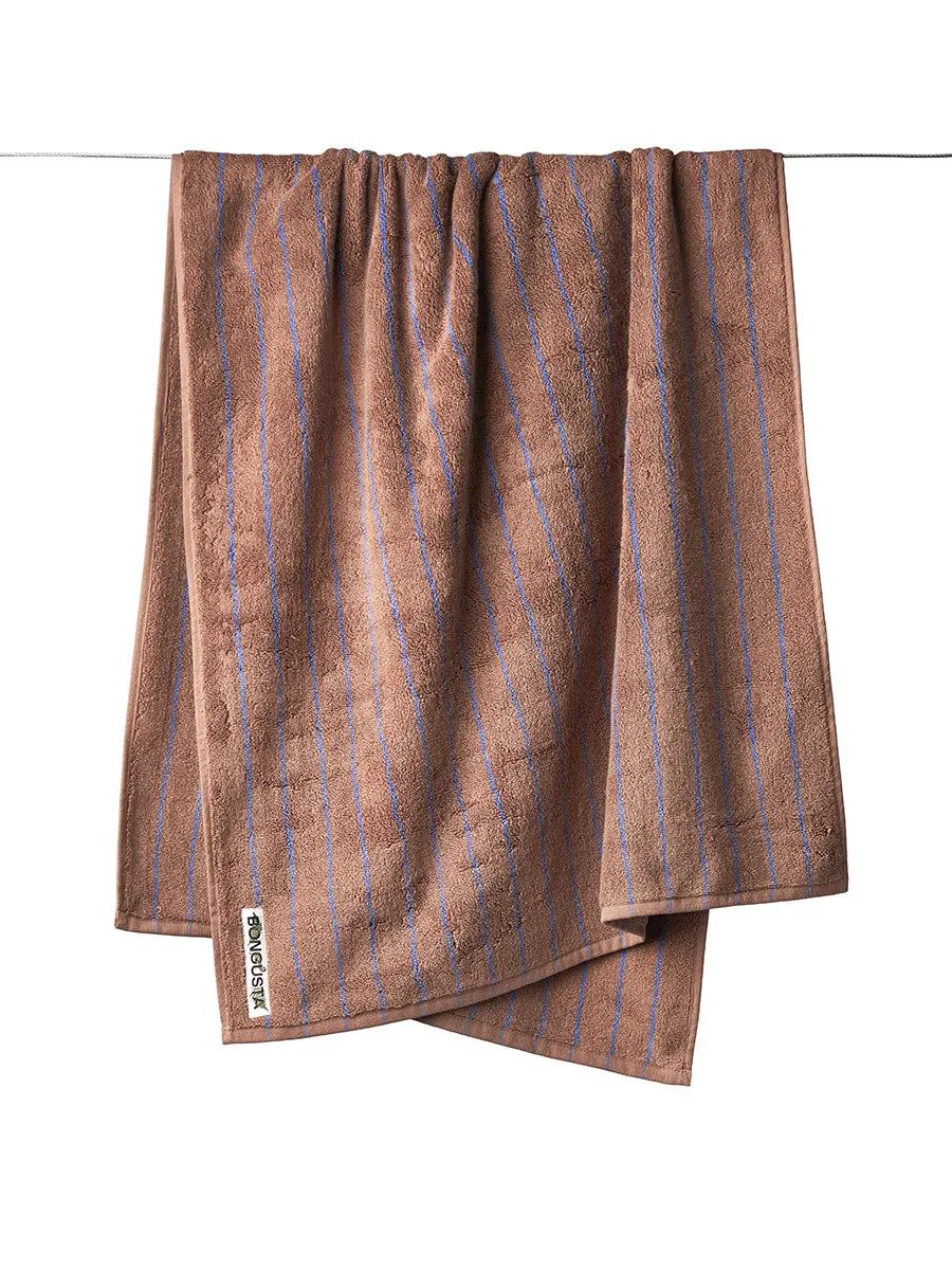 Naram towel - Camel & Ultramarine blue fra Bongusta
