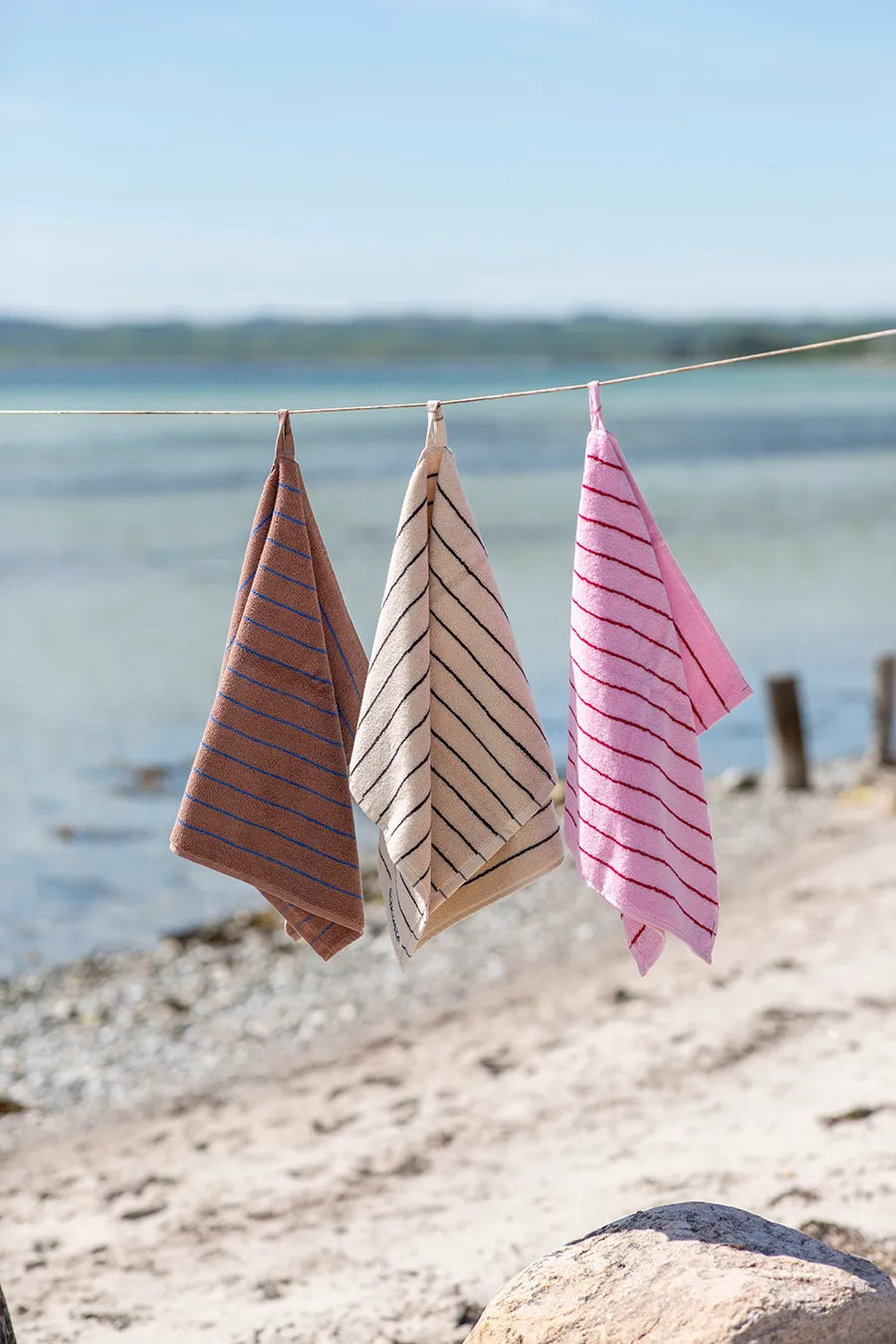 Naram towel - Creme & Ink fra Bongusta