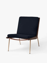 Boomerang HM1 lænestol af Hvidt & Mølgaard - Loop Marine K5042-40 / Valnød - messing - Jacobsen Plus