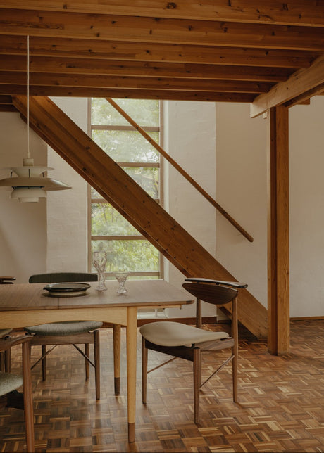 Bovirke bord, valnød af Finn Juhl - 1 - Jacobsen Plus