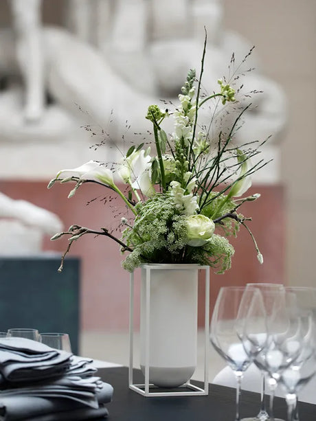 Kubus Vase Lolo, hvid fra Audo Copenhagen - 2 - Jacobsen Plus