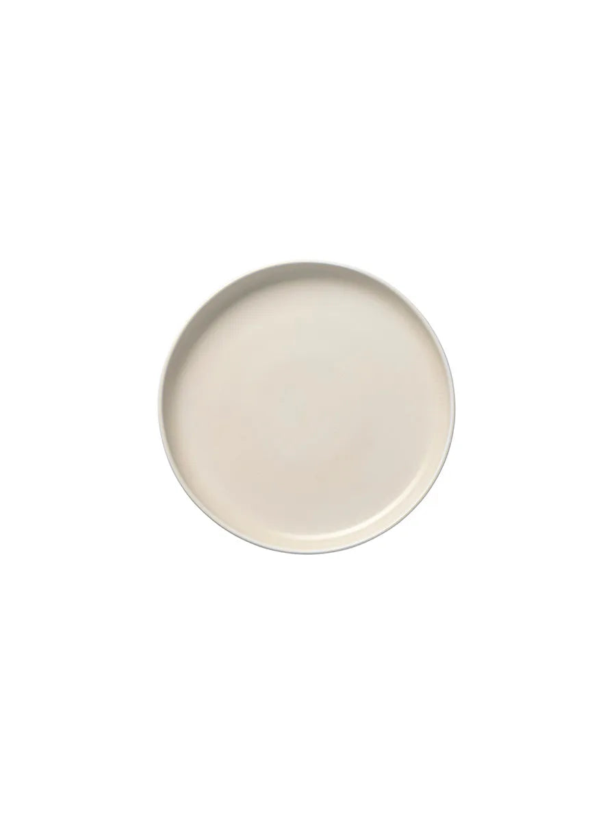 Pisu 10 Plate, vanilla white fra Louise Roe